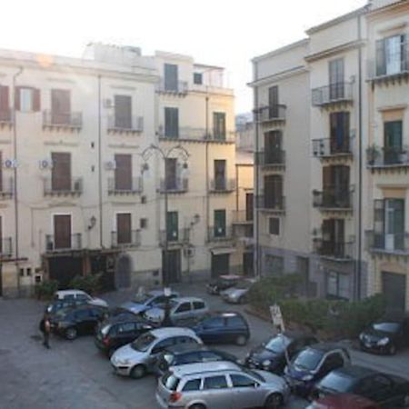 Apartmán A Terrace In The Heart Of Palermo Exteriér fotografie
