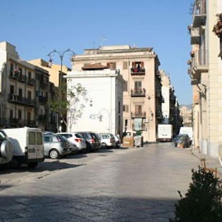 Apartmán A Terrace In The Heart Of Palermo Exteriér fotografie