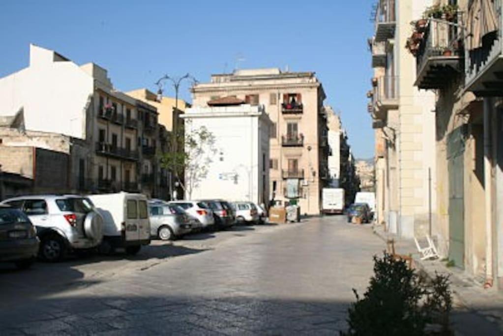 Apartmán A Terrace In The Heart Of Palermo Exteriér fotografie